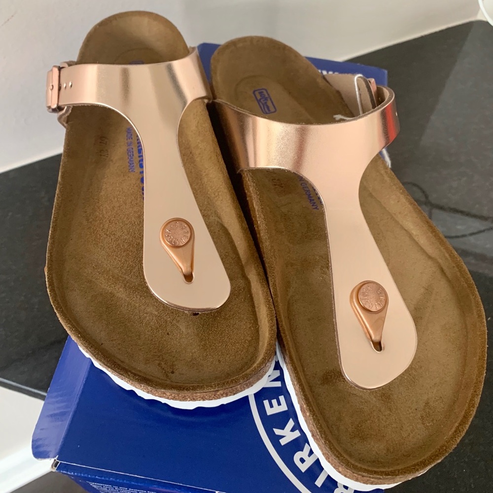 Rare! Birkenstock Gizeh Rose Gold Soft Bed